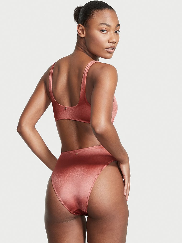 Bikini-Bottom-Cheeky-con-Tiro-Alto-y-Nudo-Frontal-Victorias-Secret-11202718-3Y9I