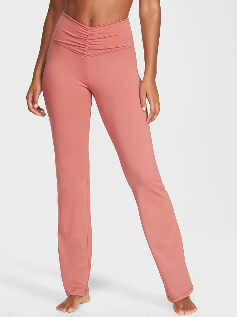 Leggins-Acampanados-con-Detalle-Fruncido-Love-Cloud-Victorias-Secret-11207434-3Y9I