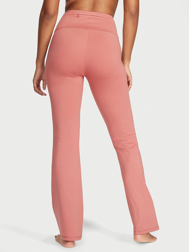 Leggins-Acampanados-con-Detalle-Fruncido-Love-Cloud-Victorias-Secret-11207434-3Y9I