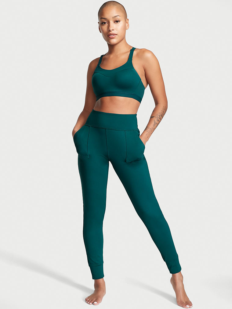 Sports-Bra-Incredible-Max-Victorias-Secret-11195227-2Y3B