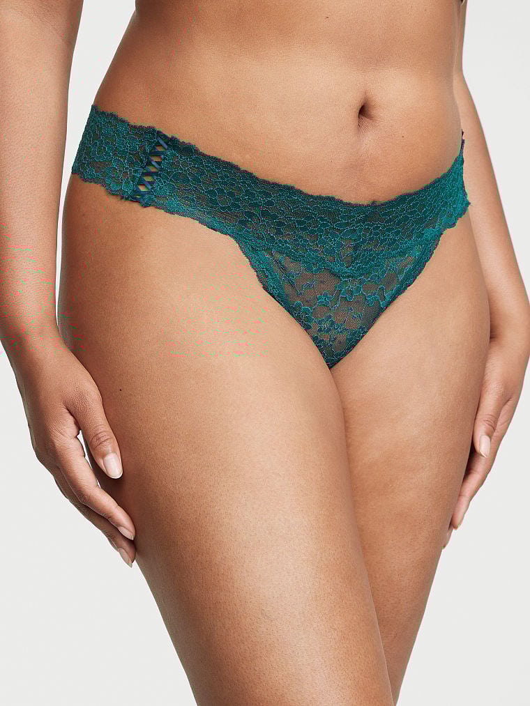 Panty-Tanga-con-Encaje-Victorias-Secret-11220018-2Y3B