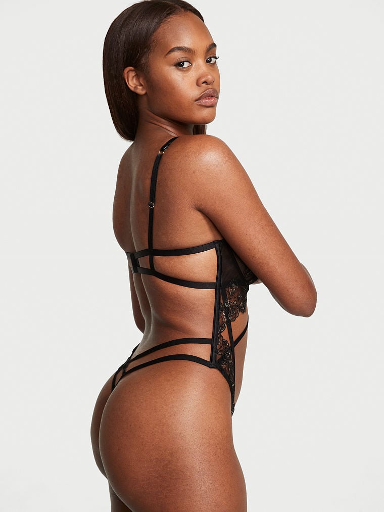 Teddy-de-Copa-Abierta-Tease-Victorias-Secret-11223808-5DYW
