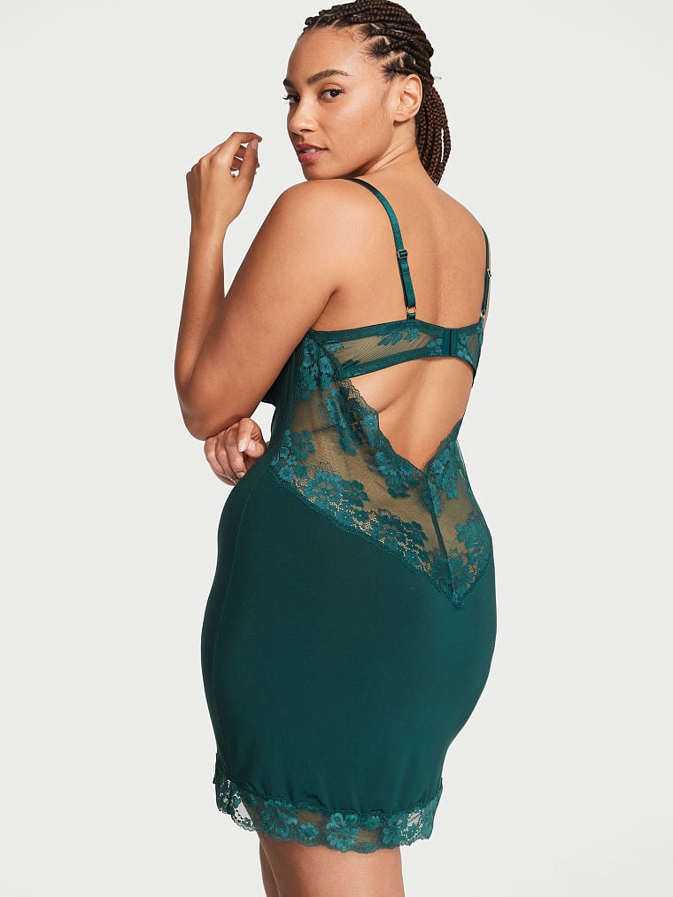 Modal-Lace-Mini-Slip-Victorias-Secret-11222526-2Y3B