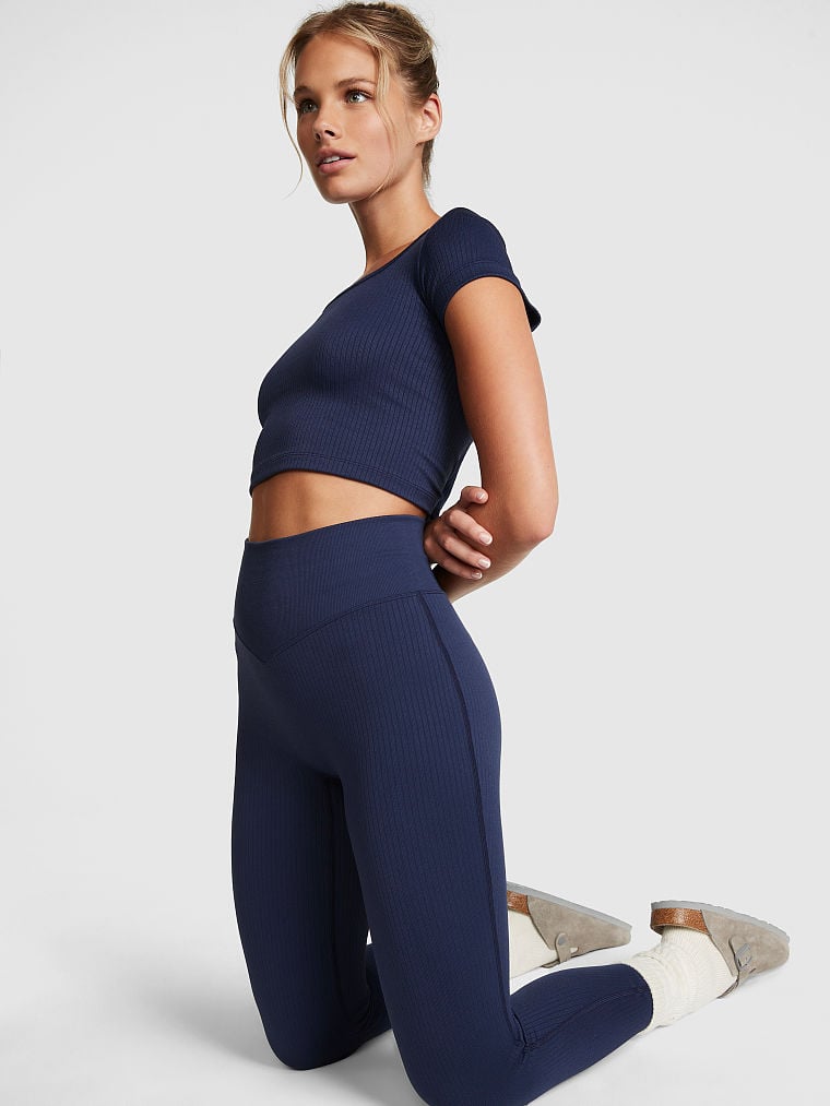 Seamless-Rib-Short-Sleeve-Crop-Top-Victorias-Secret-Pink-11229115-5VCU
