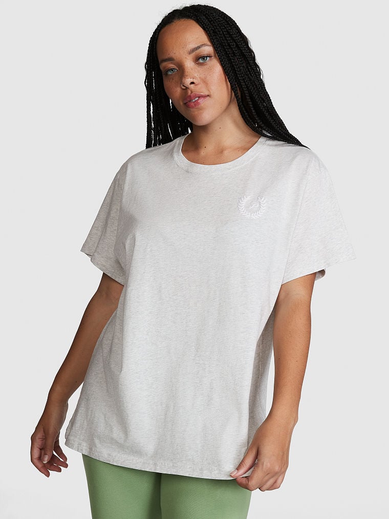 Playera-Oversized-de-Manga-Corta-Campus-Victorias-Secret-Pink-11233626-4BBW