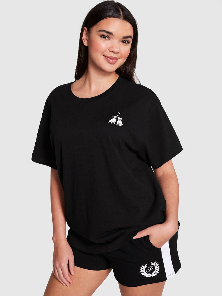 Playera-Oversized-con-Mangas-Cortas-Campus-PINK-11233626-3Z2C