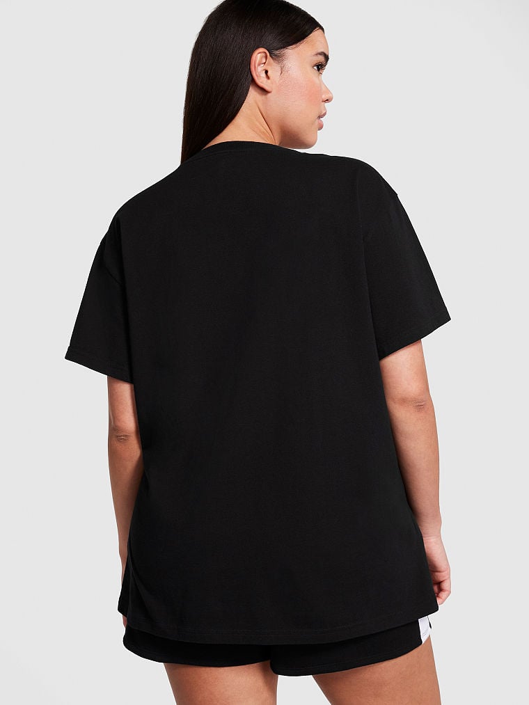 Playera-Oversized-con-Mangas-Cortas-Campus-PINK-11233626-3Z2C
