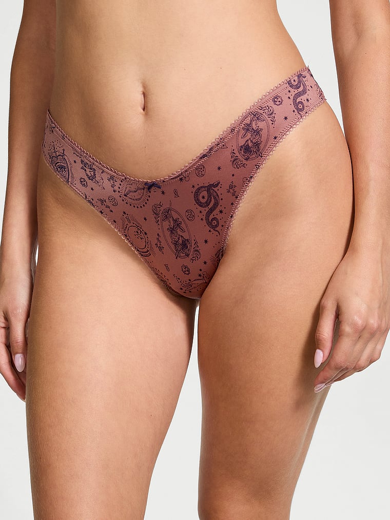 Panty-Tanga-con-Pierna-Alta-y-Estampado-Victorias-Secret-11249651-6DBO