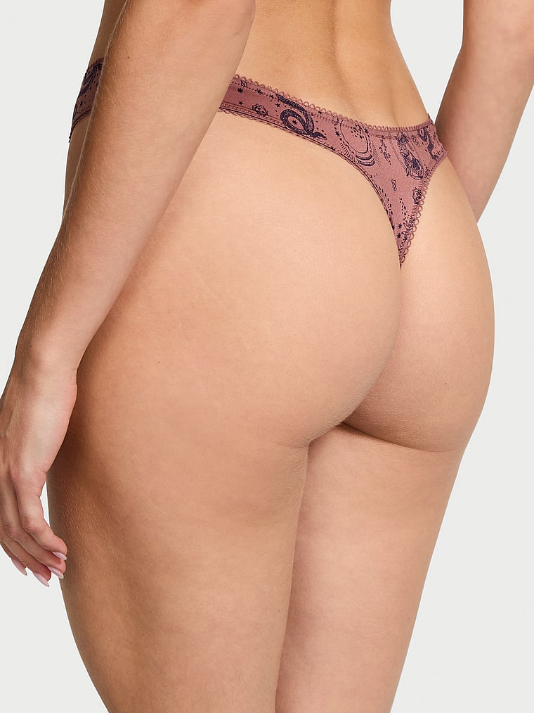 Panty-Tanga-con-Pierna-Alta-y-Estampado-Victorias-Secret-11249651-6DBO