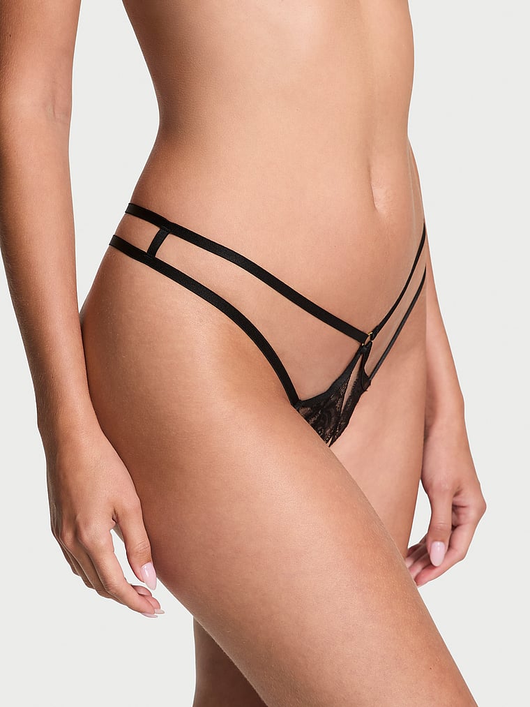 Panty-Tanga-de-Encaje-de-Rosas-Sin-Entrepierna-Victorias-Secret-11253502-54A2