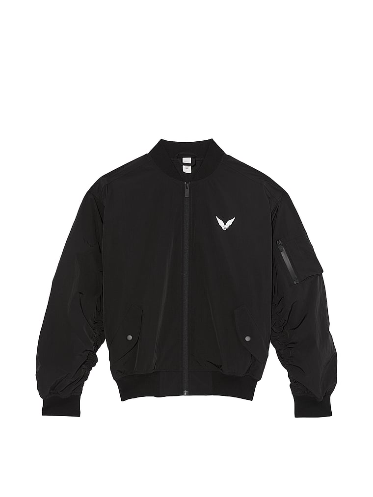 Chamarra-Tipo-Bomber-Estilo-Parachute-Victorias-Secret-Fashion-Show-24-Victorias-Secret-11257802-6BOS