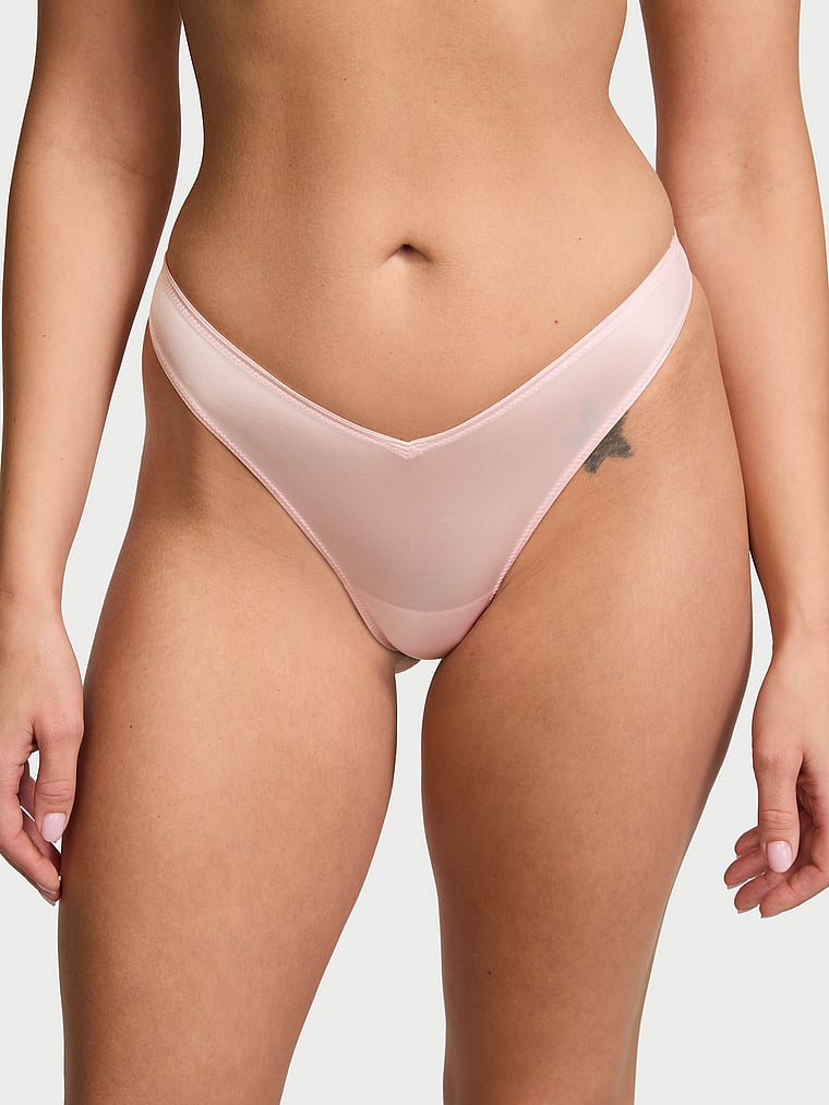 Panty-Tanga-Lisa-con-Espalda-de-Tiras-y-Pierna-Alta-Victorias-Secret-11238436-2HMN