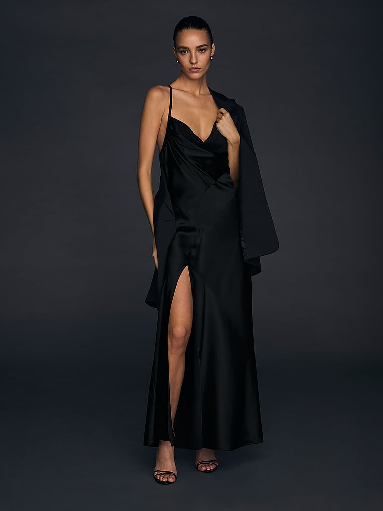 Atelier-Victorias-Secret-X-Altuzarra-Vestido-de-Saten-con-Corte-Bies-Victorias-Secret-11266508-54A2