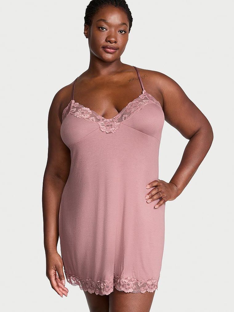 Vestido-Slip-de-Modal-Acanalado-y-Encaje-con-Espalda-Cruzada-Victorias-Secret-11254423-3Y9S